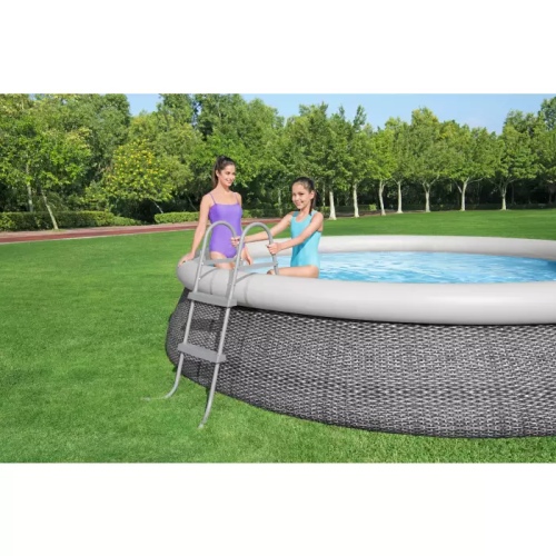 Лестница Bestway Flowclear™ для бассейна до 84 см, артикул 58430
